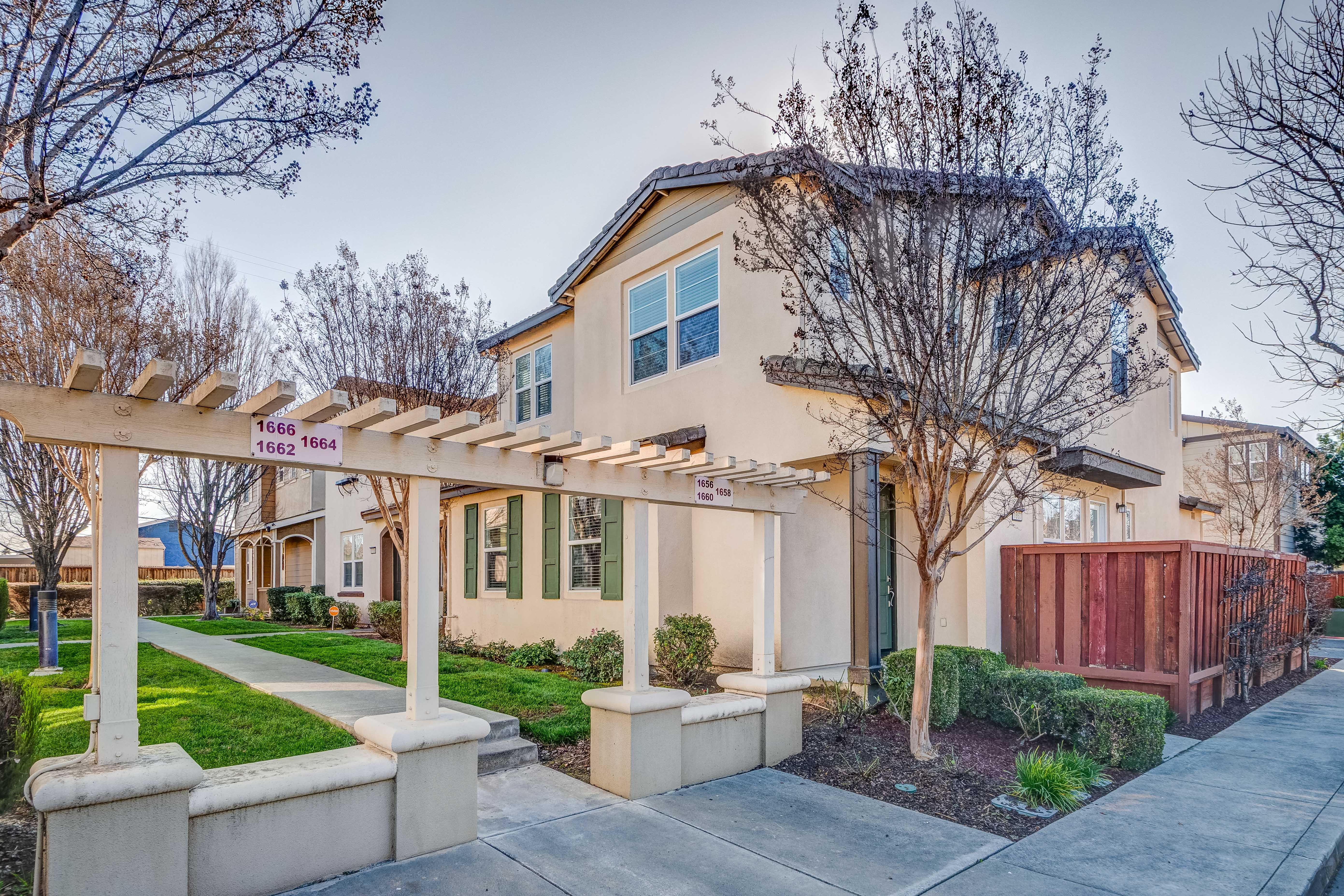 Feature photo for 1660 Glenmore Drive, Fairfield